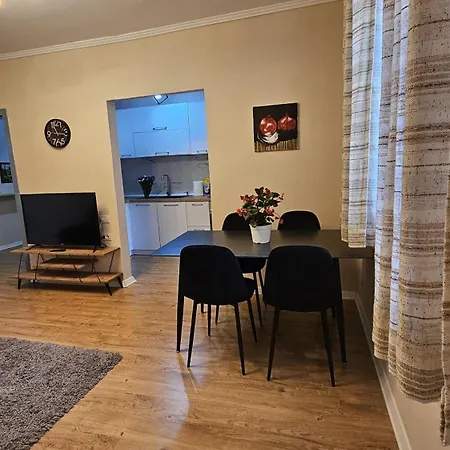Ela 1 * Tirana